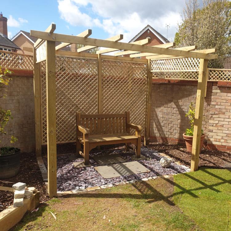 Timber pergola with trellis